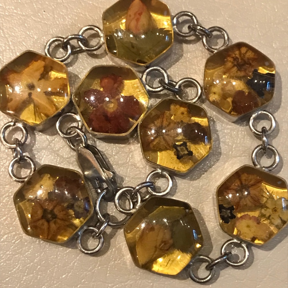 SS and resin flower bracelet